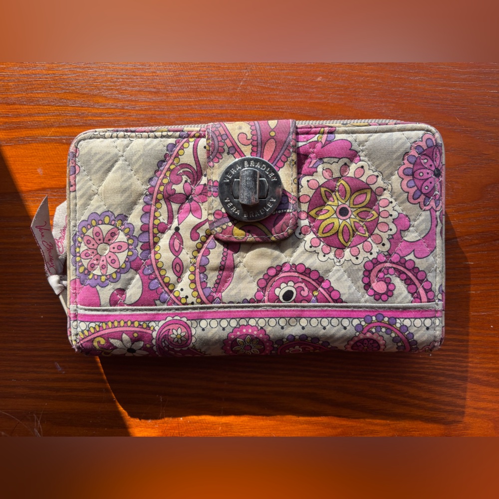 Vera Bradley Turn Lock Quilted Floral Paisley Double Sided Wallet